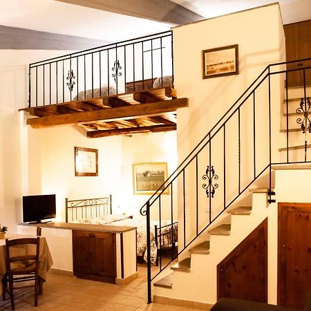טרקיניה Agriturismo Podere Giulio מראה חיצוני תמונה