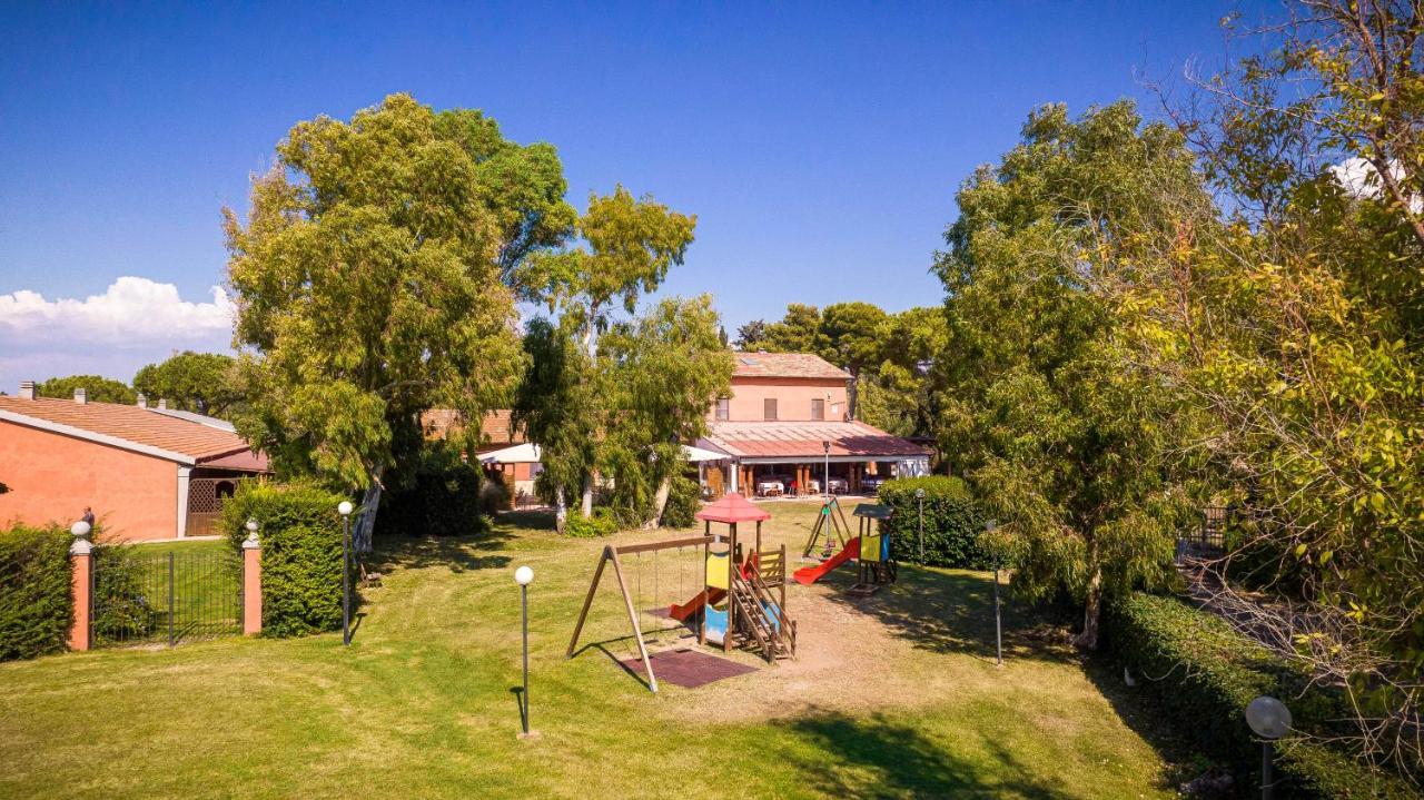 טרקיניה Agriturismo Podere Giulio מראה חיצוני תמונה